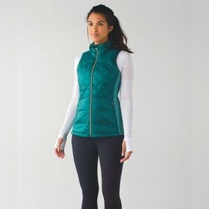 Lululemon Down For a Run Goose Down Quilted Vest in Forage Teal Green 2